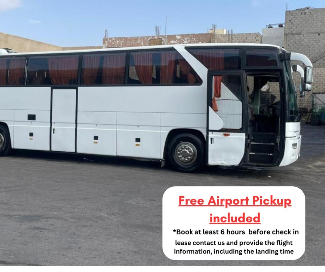 Hostel Layaali Amman Airport Pickup Exterior foto